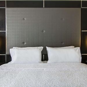 Deluxe King Room Whirpool Non-Smoking